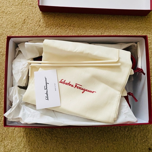 Authentic Salvatore Ferragamo Parigi Bit Driving Loafer - Picture 2 of 7